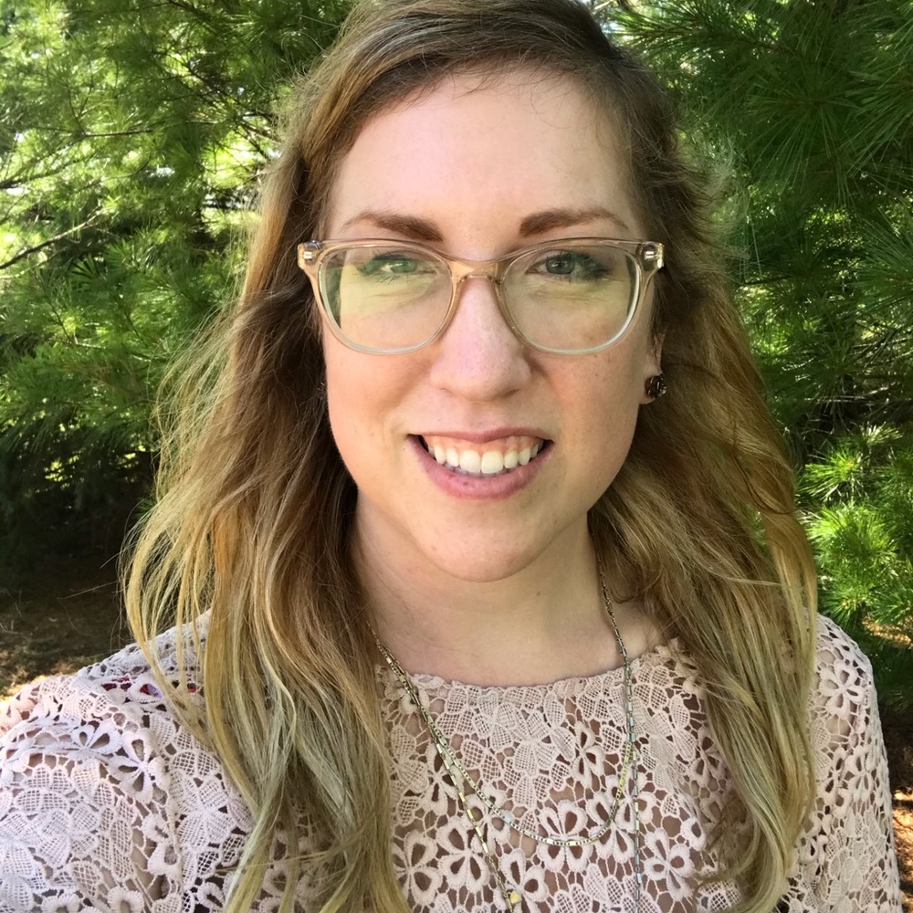 Meet your Posher, Laura